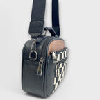Damenhandtasche mit Schachbrettmuster